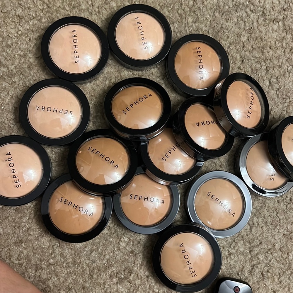 Sephora microsmooth multi-tasking baked face powder